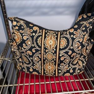 Vera Bradley purse/ crossbody.*RARE PATTERN*